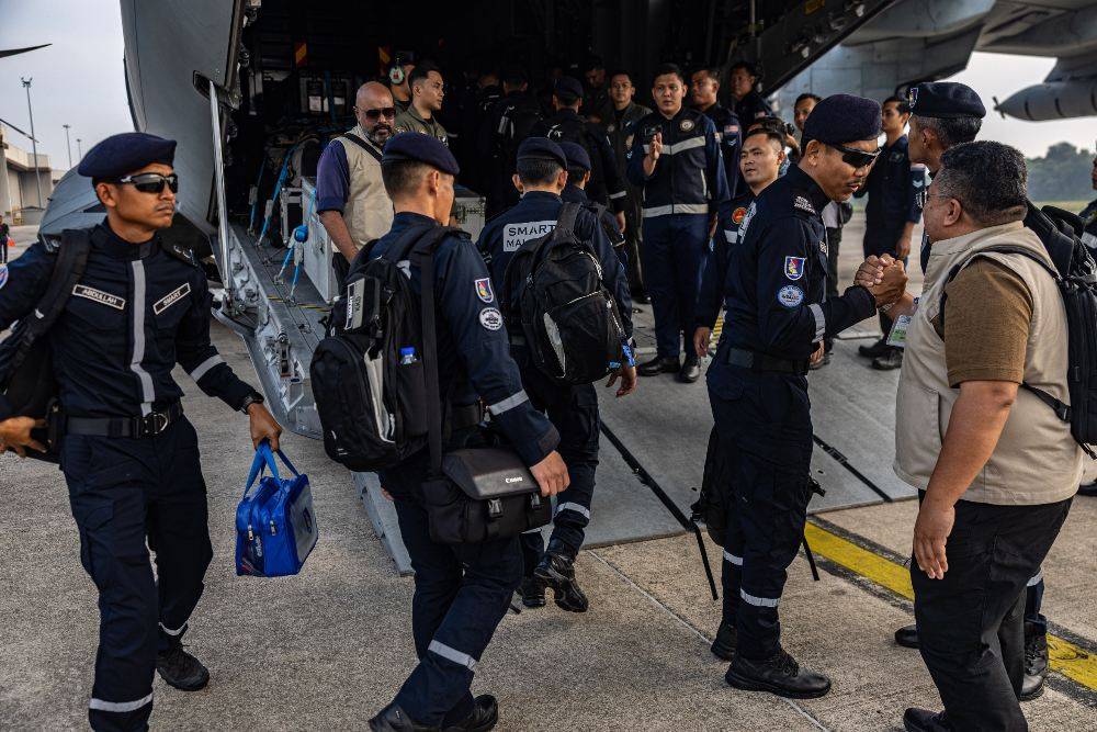 SMART MAS01 team to establish a forward operating base and begin aerial reconnaissance using drones. - Bernama ARCHIVE PIX