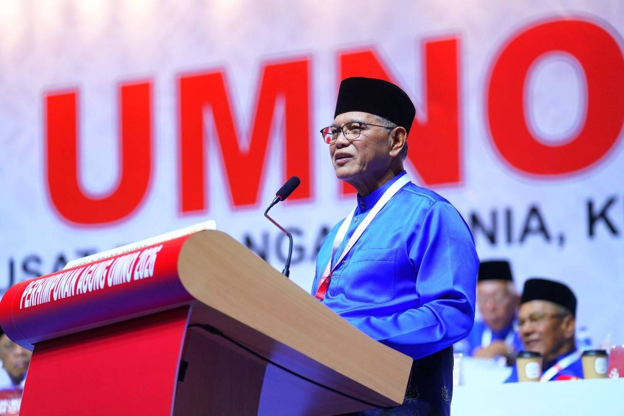 Wan Rosdy during his winding up speech at the Umno General Assembly 2026 on Sept 12, 2026. (Photo by Halim Wahid)