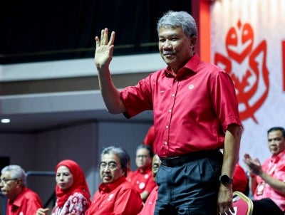 Umno will not adopt a one-size-fits-all political approach across the country as the political landscape differs from one state to another, said its deputy president Datuk Seri Mohamad Hasan. - Photo by Bernama