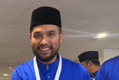 Mohamed Khairul Azman Abdul Azeez.