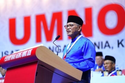 Wan Rosdy during his winding up speech at the Umno General Assembly 2026 on Sept 12, 2026. (Photo by Halim Wahid) 