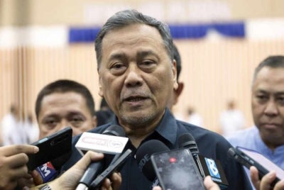 Election Commission (EC) chairman Datuk Seri Ramlan Harun - BERNAMA FILE PIX