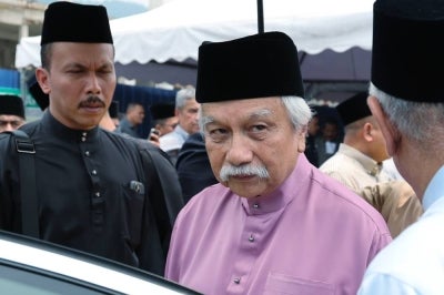 KUALA PILAH, Sept 18 -- Yang Dipertuan Besar Negeri Sembilan Tuanku Muhriz Tuanku Munawir attends Friday prayers at Masjid Diraja Tuanku Munawir today.
--fotoBERNAMA (2026) ALL RIGHTS RESERVED