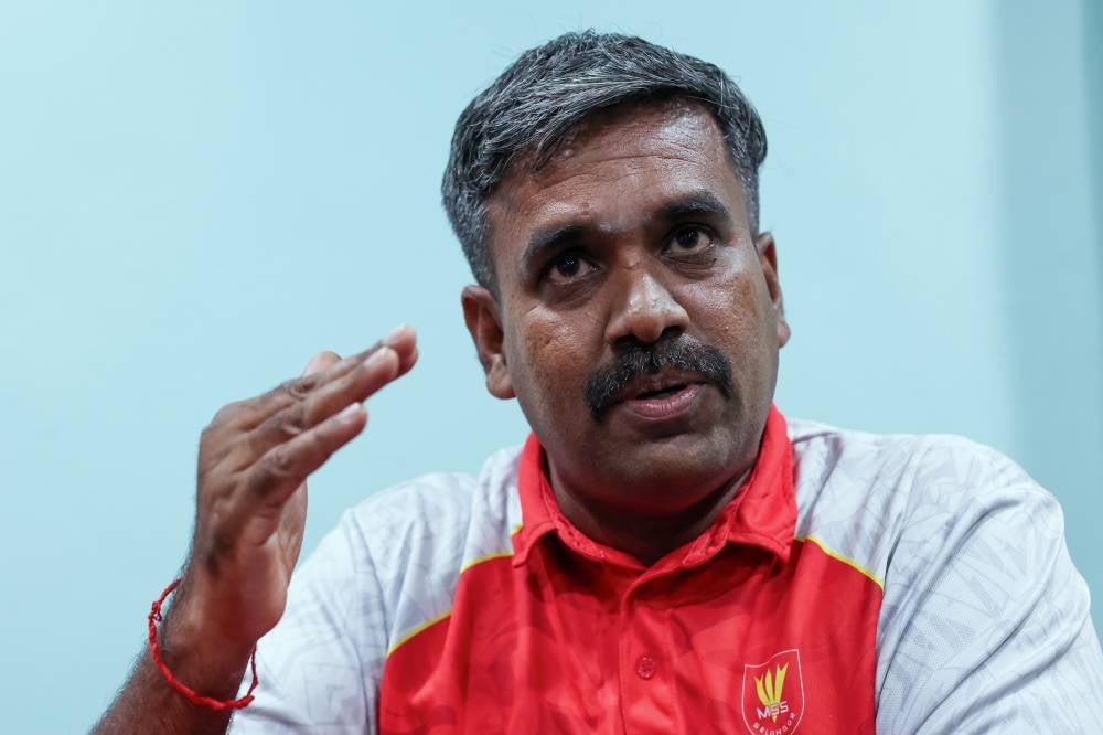 Selangor Under-12 Hockey Squad head coach S. Kaalitash, 44, speaks to Bernama after appearing as a guest on Bernama TV’s “Paarvai” programme at Wisma Bernama. - Photo by Bernama