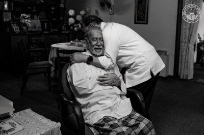 Prime Minister Datuk Seri Anwar Ibrahim today shared the sad news of the demise of his eldest brother, Idrus Ibrahim. Photo: Facebook/Anwar Ibrahim