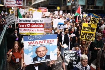 People protest against Israel's Prime Minister Benjamin Netanyahu on the day of his address before the 81st United Nations General Assembly in New York, on September 24, 2026. (Photo by CHARLY TRIBALLEAU / AFP)