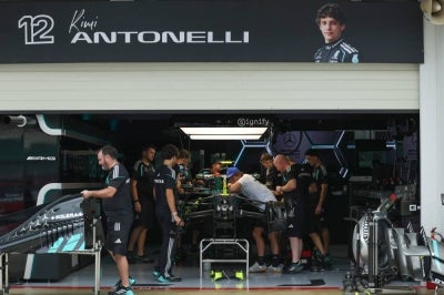 SEPANG, Oct 1 -- Mercedes-AMG Petronas F1 driver Kimi Antonelli with team crew during preparations for the Gulf Air Bahrain Grand Prix at the Sepang International Circuit, today.
--fotoBERNAMA (2026) COPYRIGHT RESERVED