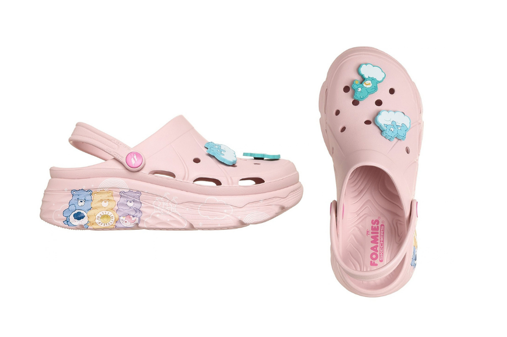 I picked up the Care Bears Foamies Max Cushioning – Glee, in pink.
