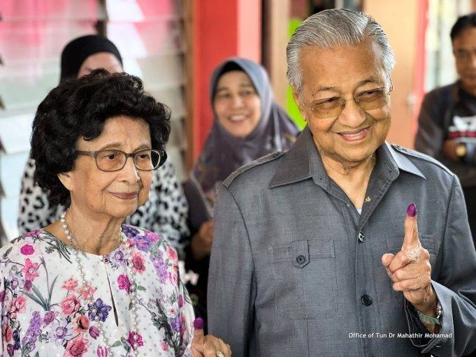 FOR generations of Malaysians, Tun Dr Mahathir Mohamad and Tun Dr Hasmah Ali have held a special place in our hearts. Through every chapter of our nation’s journey, they were there: steady, familiar, quietly present. Now that she is gone, many of us grieve as we would for our own mother.