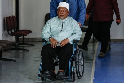Former chief executive officer (CEO) of GISB Holdings Sdn Bhd (GISBH) Nasiruddin Mohd Ali, 67, at the Shah Alam Sessions Court, today. - Photo by Bernama