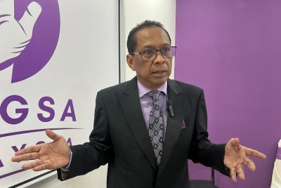 Shamsul Saad at the party’s press conference on its leadership induction and national budget recommendations at Pusat Perdagangan Kuchai Lama.