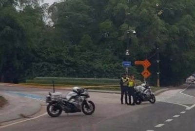 Police have confirmed a shooting incident involving police personnel near Johor Zoo on Jalan Gertak Merah here on Thursday. Photo: Social media