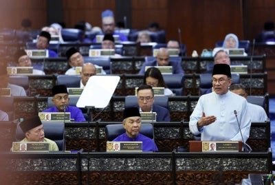 Prime Minister and Finance Minister Datuk Seri Anwar Ibrahim said in his Budget 2027 speech in the Dewan Rakyat today that the government will provide RM20 billion in housing financing guarantees to help 80,000 first-time home buyers, alongside stamp duty exemptions to make home ownership more accessible. Photo by Bernama