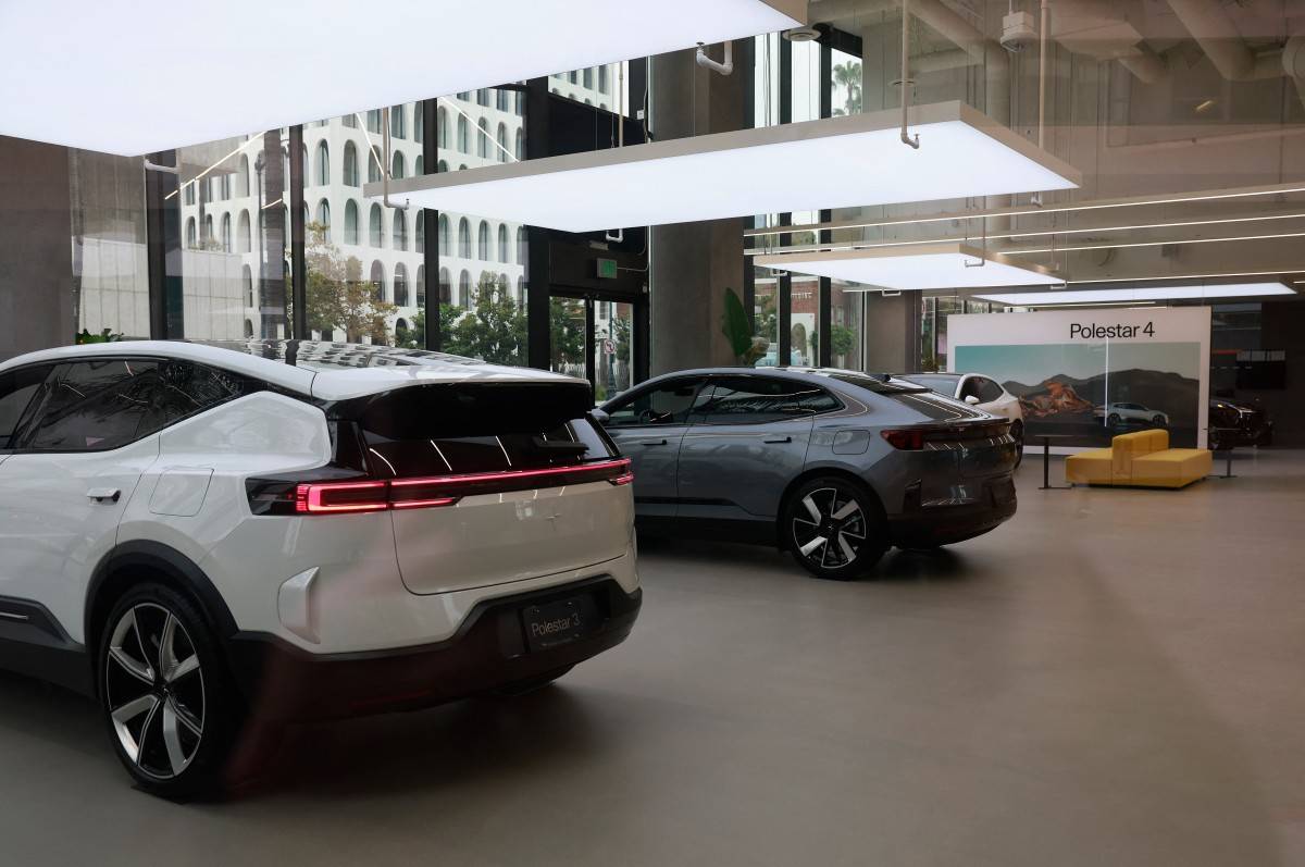EU to cap Chinese hybrid cars imports at 350,000 a year