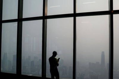Haze blankets parts of the country as air quality deteriorates, with several areas recording unhealthy Air Pollutant Index (API) readings. -Bernama Photo