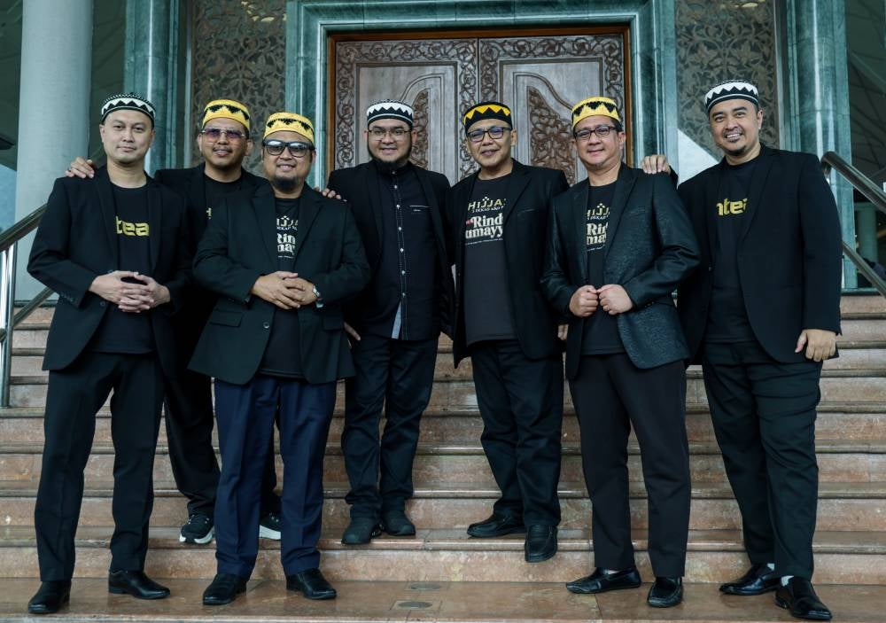 Through ‘Hijjaz 3 Dekad: Rindu Sumayyah’, the group, renowned for timeless hits such as ‘Sumayyah’ and ‘Fatamorgana’, not only took fans on a nostalgic journey but also revisited a musical legacy that has helped shape Malaysia’s nasyid scene since 1997. - Photo by Bernama