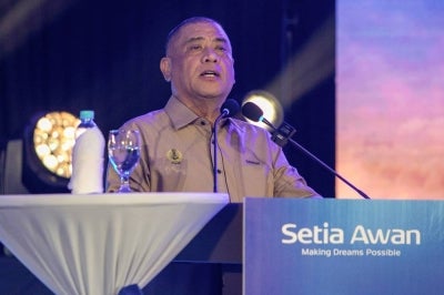 Menteri Besar Datuk Seri Saarani Mohamad - Photo by Bernama