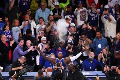 PHILADELPHIA, PA - OCTOBER 22: Lebron James #23 of the Philadelphia 76ers throws chalk in the air before the game against the Cleveland Cavaliers on October 22, 2026 at Xfinity Mobile Arena in Philadelphia, Pennsylvania NOTE TO USER: User expressly acknowledges and agrees that, by downloading and/or using this Photograph, user is consenting to the terms and conditions of the Getty Images License Agreement. Mandatory Copyright Notice: Copyright 2026 NBAE David L. Nemec/NBAE via Getty Images/AFP (Photo by David L. Nemec / NBAE / Getty Images / Getty Images via AFP)