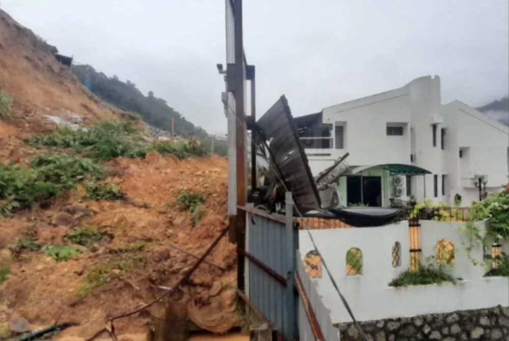 The witness informed the court that the landslide was not the first to occur in the area.
