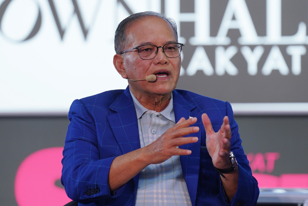 Pahang Menteri Besar Datuk Seri Wan Rosdy Wan Ismail