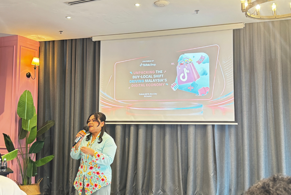  Nur Azre Abdul Aziz, Senior Director of Strategic Partnerships at TikTok Shop Malaysia