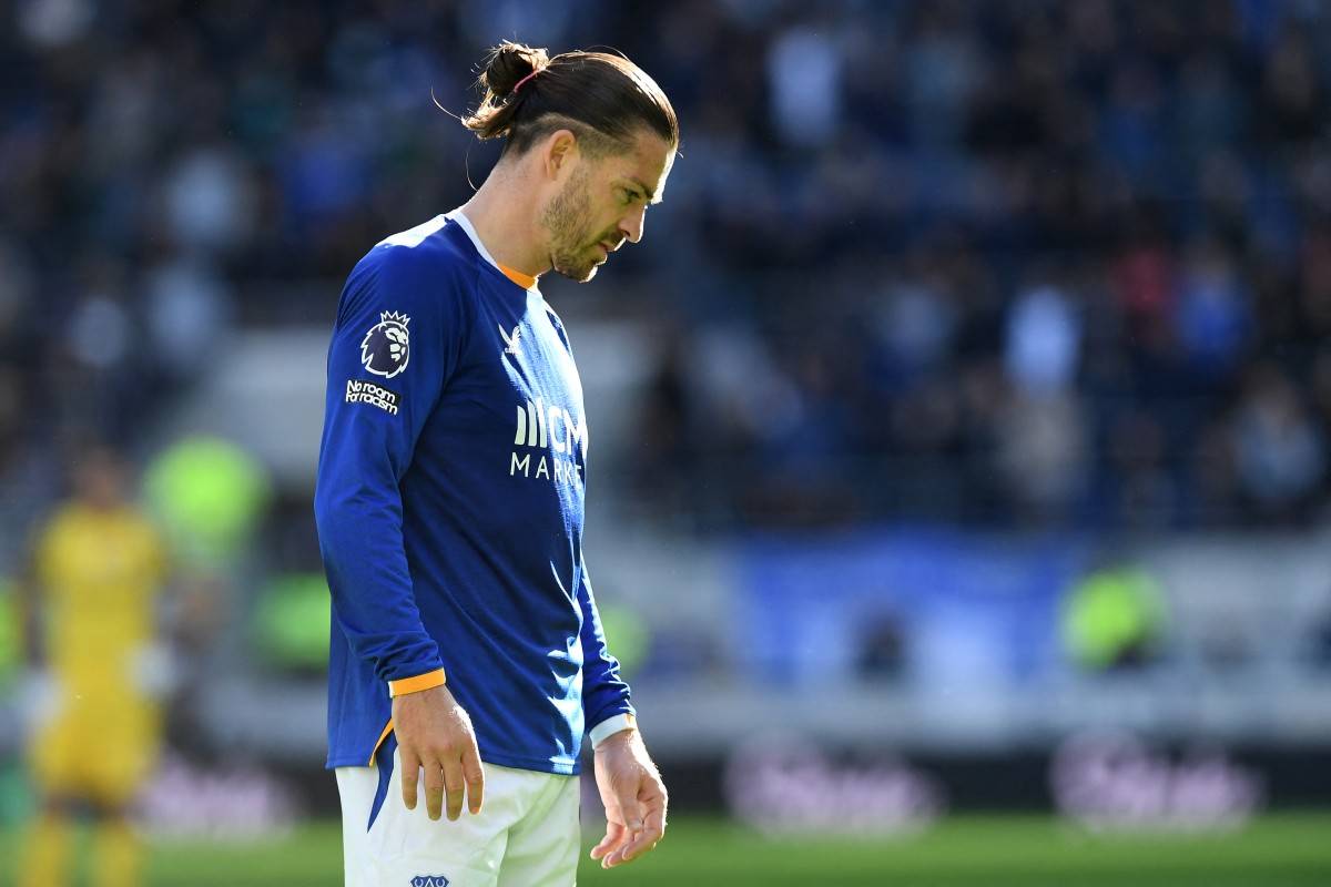 Everton's English midfielder #18 Jack Grealish gestures during the English Premier League football match between Everton and Chelsea at Hill Dickinson Stadium in Liverpool, north west England on October 17, 2026. (Photo by PETER POWELL / AFP) / RESTRICTED TO EDITORIAL USE. No use with unauthorized audio, video, data, fixture lists, club/league logos or 'live' services. Online in-match use limited to 120 images. An additional 40 images may be used in extra time. No video emulation. Social media in-match use limited to 120 images. An additional 40 images may be used in extra time. No use in betting publications, games or single club/league/player publications. /