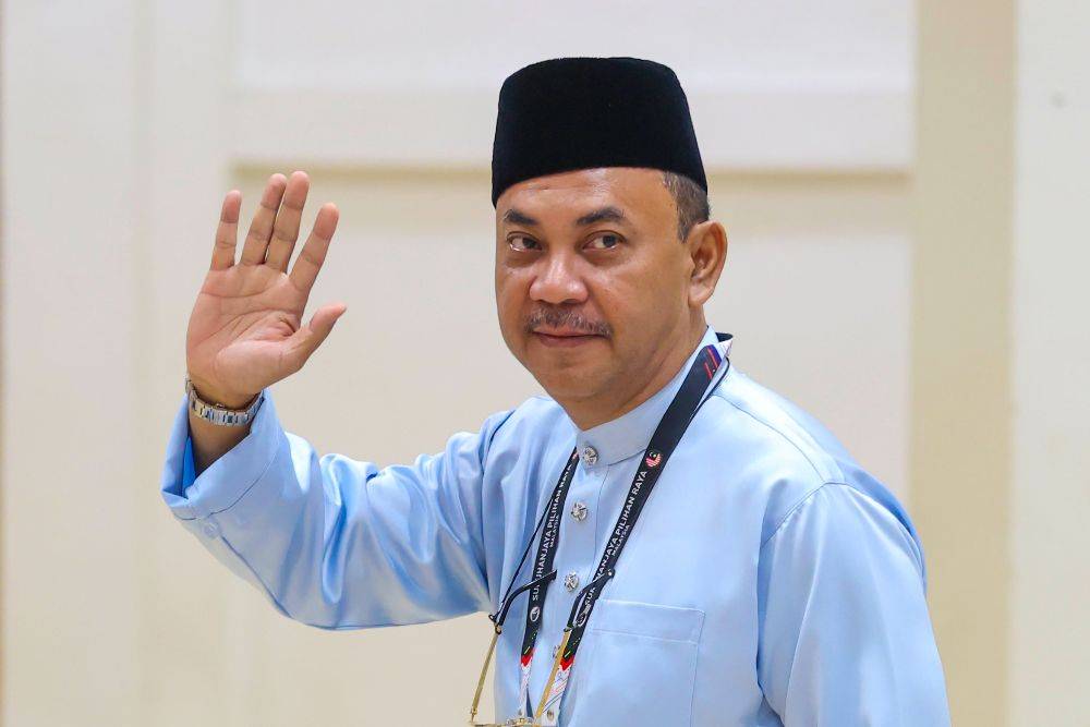 Pakatan Harapan (PH) candidate for Paya Rumput seat, Datuk Azman Abidin. Photo by Bernama