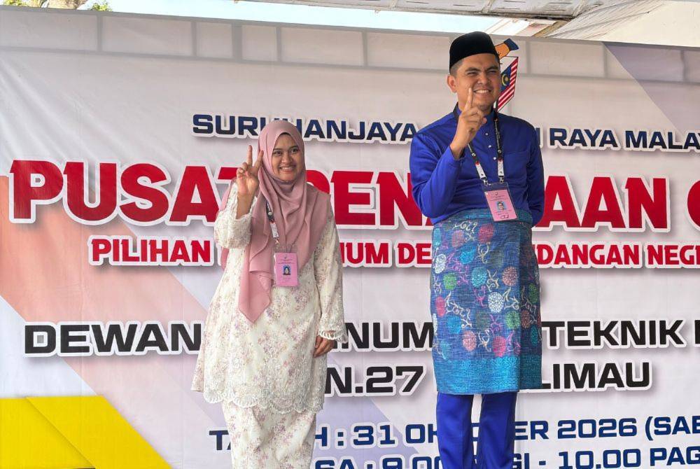 Umno Youth chief Datuk Dr Muhamad Akmal Saleh (right) will defend Merlimau against Amanah's Rahayu Hamzah in a straight fight between BN and PH in the 16th Melaka state election.