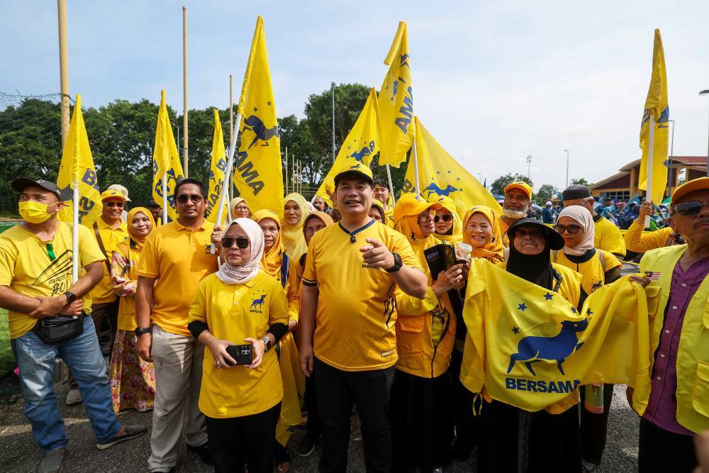 Parti Bersama Malaysia (Bersama) leader Datuk Seri Rafizi Ramli arrives to show support for the party’s candidates in the Melaka State Election at the nomination centre, Dewan Tun Ali, MBMB, Bukit Katil today. Photo by Bernama