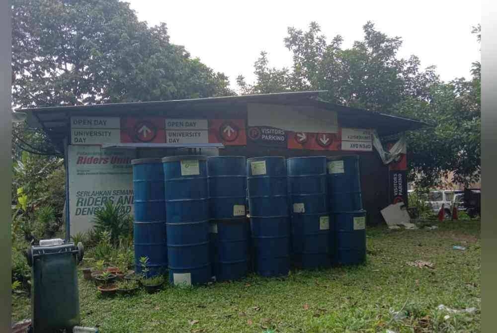 Stor yang terletak kira-kira 50 meter dari blok kediaman keluarga Zayn Rayyan turut disiasat polis