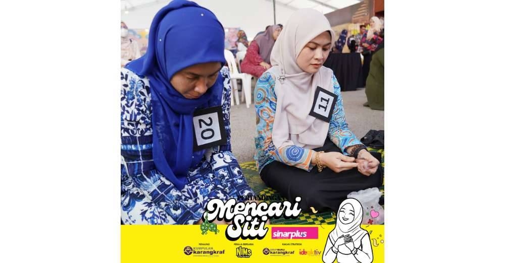 Cabaran 'makanan' semua siti, kupas bawang. 