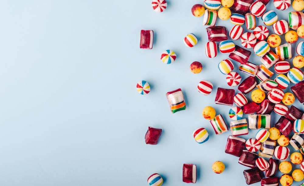 MENYIMPAN makanan bergula di rumah boleh mempengaruhi kita untuk memakannya.