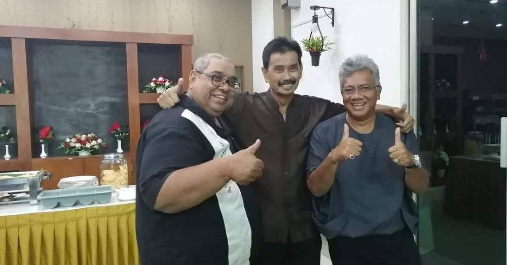 Allahyarham bersama komposer, Allahyarham S Atan yang meninggal dunia 16 November lalu.