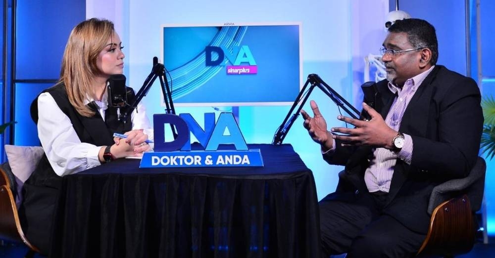 DR Shankar bersama hos Doktor Dan Anda, Juliana Ramle.