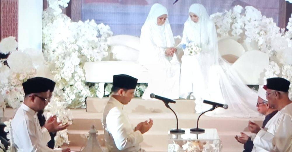 Pasangan ini disatukan oleh bekas Menteri di Jabatan Perdana Menteri (Hal Ehwal Agama), Datuk Seri Dr. Zulkifli Mohamad Al-Bakri.