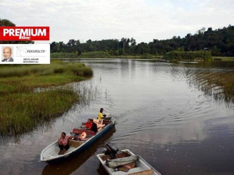 Dengan segala usaha tegas, serius dan berterusan kerajaan negeri untuk memulihkan kembali Tasik Chini dan sekitarnya yang berkeluasan ribuan hektar berbanding Sungai Ichat, hanya masa akan menentukan Tasik Chini akan benar-benar pulih kembali.