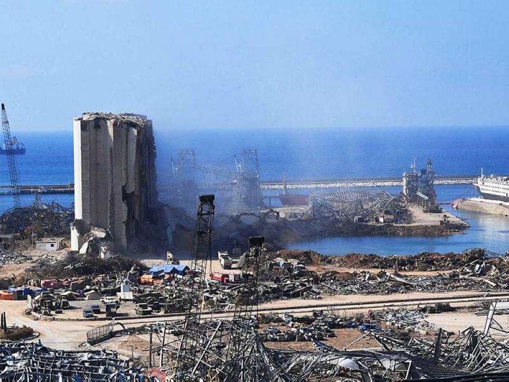 Letupan kuat ammonium nitrat yang membunuh 200 orang pada Ogos tahun lalu menyebabkan Hassan Diab meletakkan jawatan.