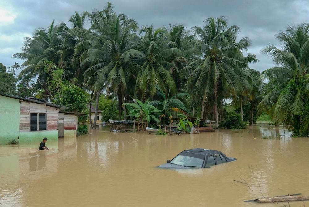 Tragedi banjir luar biasa yang melanda beberapa negeri pada Disember lalu sememangnya memberi kesan psikologi cukup besar kepada mangsa yang mengalaminya. - Foto Bernama