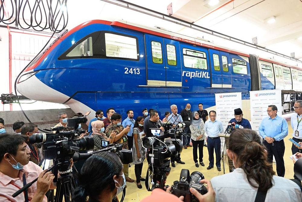 Prasarana mengambil alih KL Monorail pada tahun 2007 dengan nilai RM882 juta.