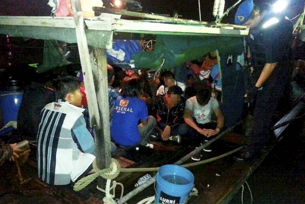 PDRM mengenal pasti beberapa modus operandi sindiket PATI yang menggunakan bot nelayan.