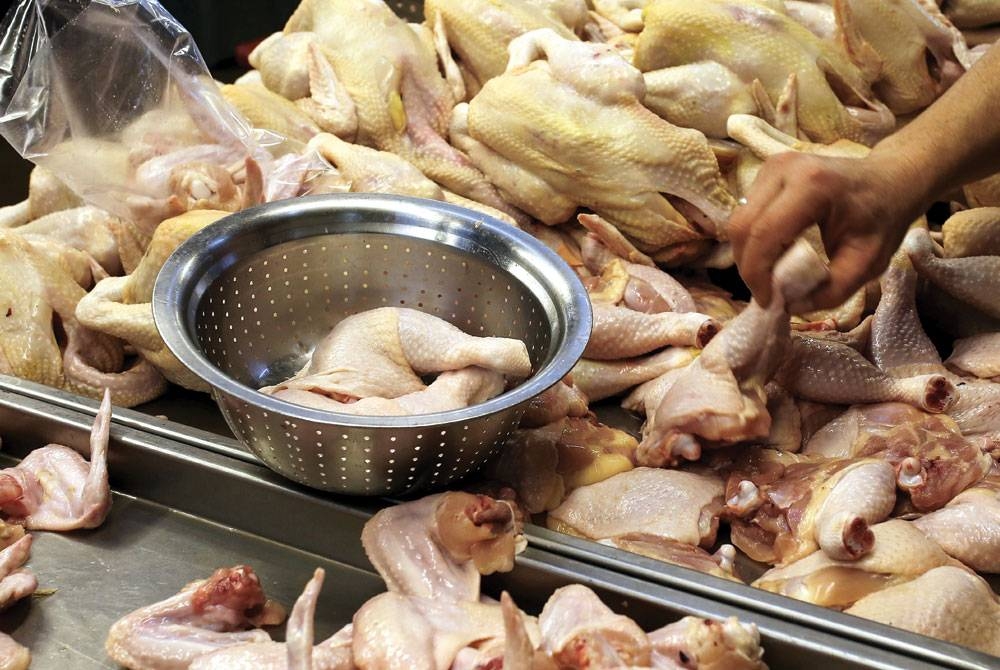  Masalah bekalan dan harga makanan sepatutnya sudah diatasi lama dulu kerana ia bukanlah perkara baharu. -Gambar hiasan.