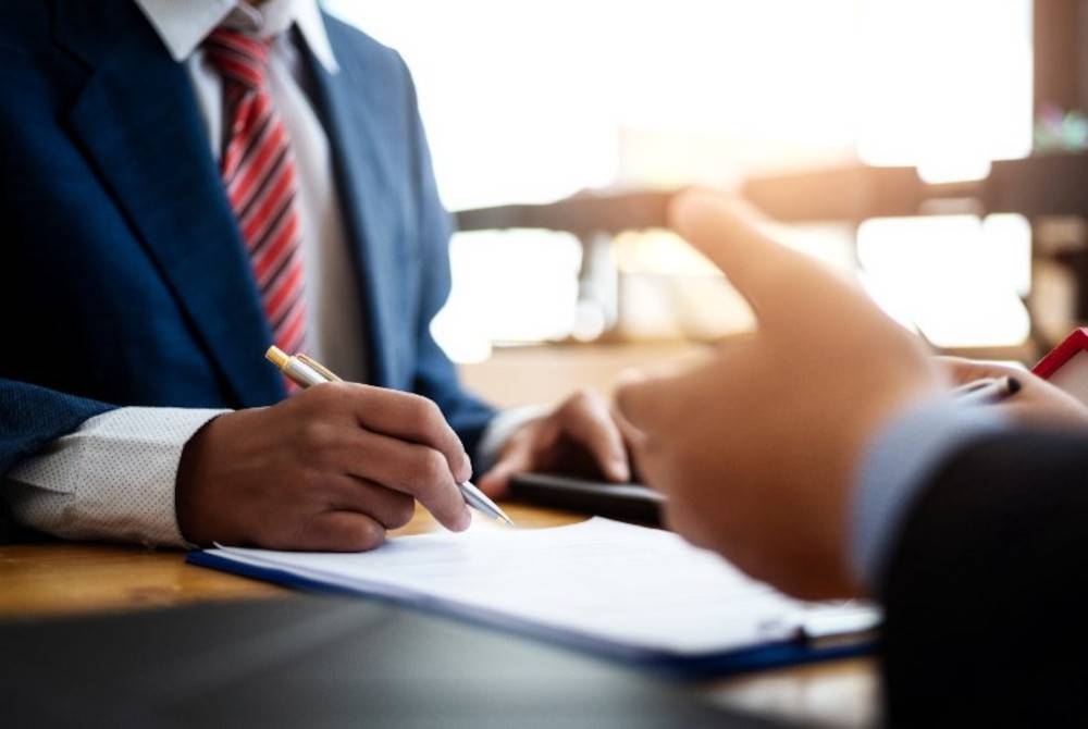 Kejayaan atau kegagalan hanyalah perhentian sementara. - Foto 123rf