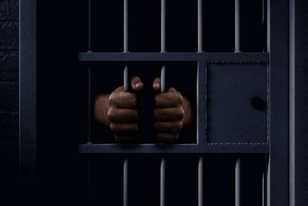 Akta SOSMA sering dikecam oleh beberapa pihak kerana didakwa zalim.