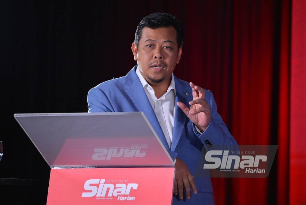 Mohd Razlan dalam Program Berani Semuka bertajuk "Solo Atau Gabung Parti: Rakyat Dapat Apa?” yang berlangsung di Kompleks Kumpulan Karangkraf pada Isnin. - Foto Sinar Harian / MOHD HALIM ABDUL WAHID.