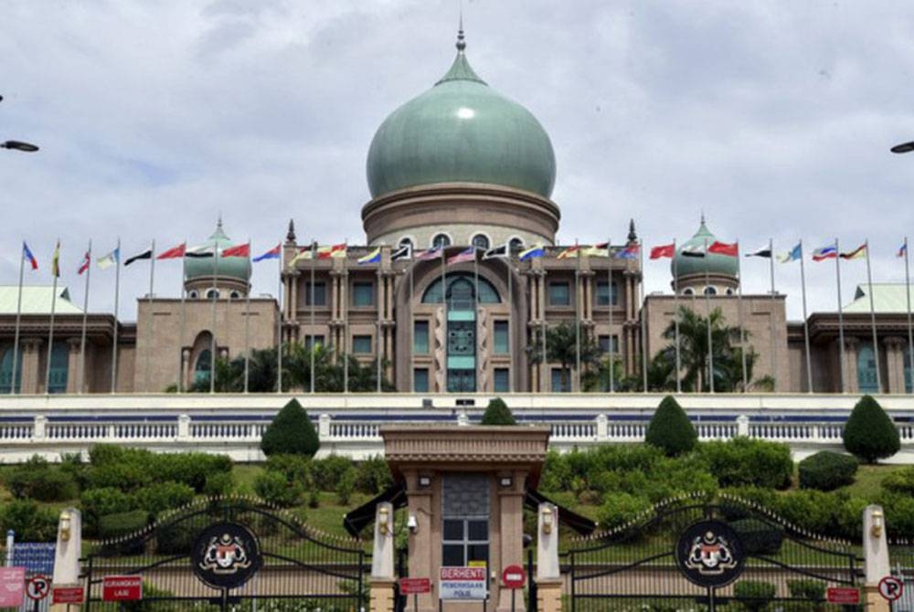 Dalam Perlembagaan Malaysia tiada peruntukan untuk jawatan Timbalan Perdana Menteri.