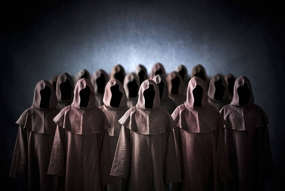 Murtad juga pernah dilaporkan berlaku dalam kalangan remaja yang menyertai kumpulan-kumpulan tertentu, menyembah syaitan dan gerakan Jangan Ikut Tuhan (JIT). - Foto 123RF