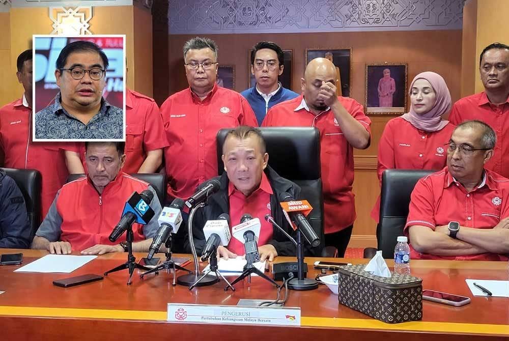Bung Moktar tengah ketika mengumumkan UMNO dan BN Sabah menarik sokongan terhadap Datuk Seri Hajiji Noor sebagai Ketua Menteri Sabah dalam satu sidang akhbar di bangunan UMNO Sabah pada malam Jumaat. (Gambar kecil: Awang Azman)