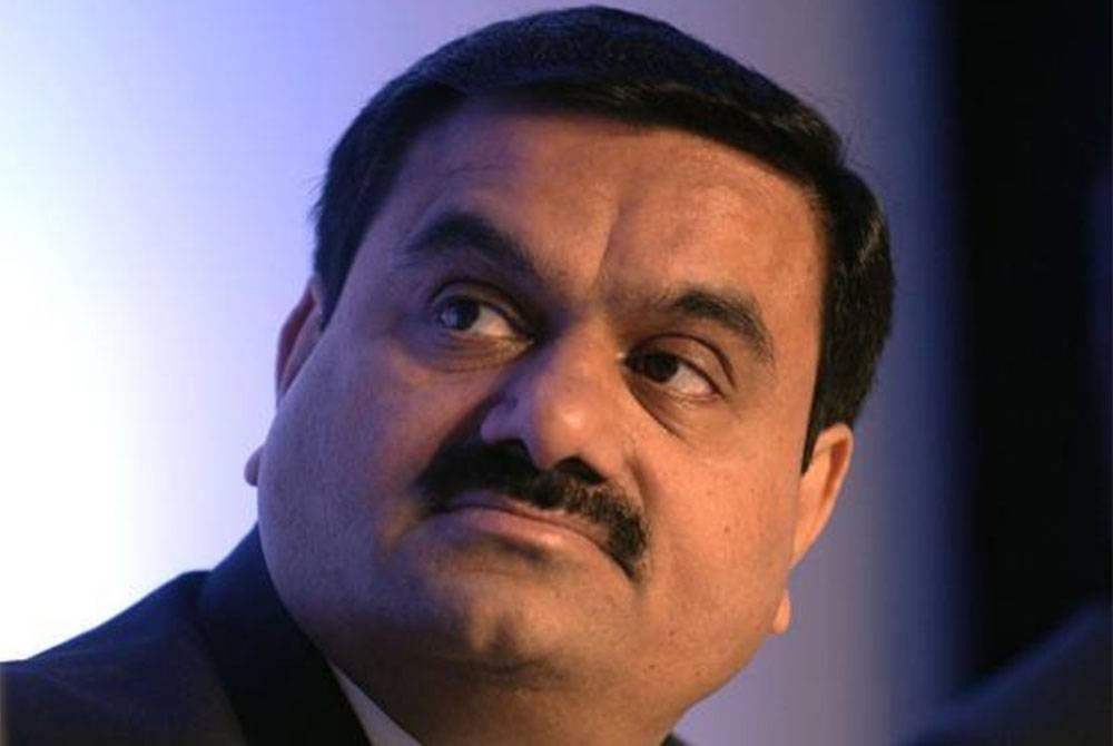 Pengaruh Modi dikatakan membantu untuk memperluaskan empayar perniagaan milik Adani.