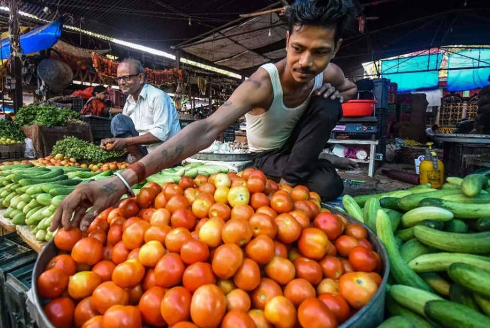 Golongan berpendapatan rendah adalah yang paling terjejas krisis tersebut.