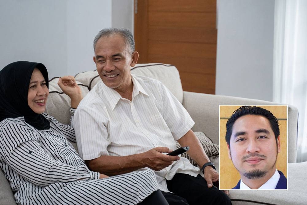 Glongan pesara berasa tenang dan selamat menghabiskan sisa usia di Malaysia kerana negara ini sentiasa aman dan harmoni. Gambar kecil: Wan Ahmad Fayhsal